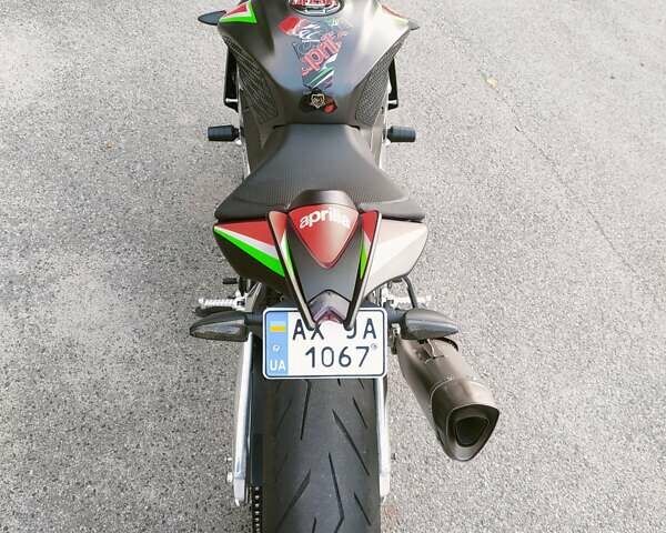Априлия Tuono V4 1100, объемом двигателя 0 л и пробегом 7 тыс. км за 14900 $, фото 9 на Automoto.ua