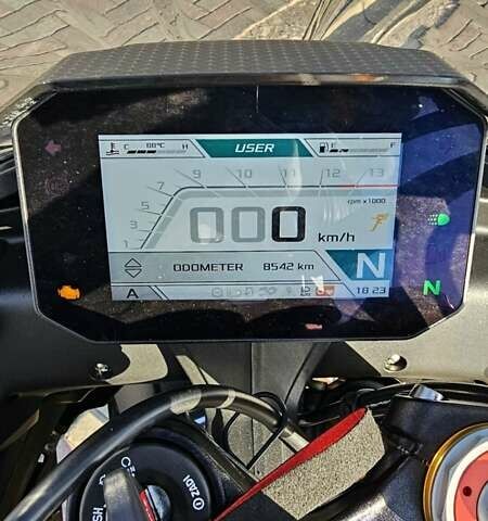 Априлія Tuono V4 1100, об'ємом двигуна 1.1 л та пробігом 8 тис. км за 19935 $, фото 11 на Automoto.ua