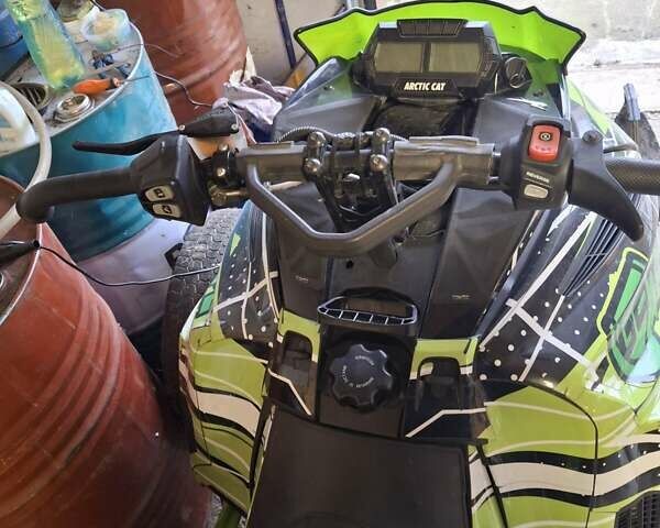 Арктик кэт M 8000 Mountain, объемом двигателя 0.8 л и пробегом 1 тыс. км за 10000 $, фото 3 на Automoto.ua