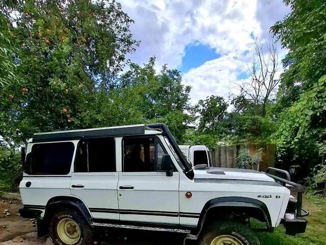 Белый Аро 244, объемом двигателя 2.5 л и пробегом 0 тыс. км за 2500 $, фото 4 на Automoto.ua
