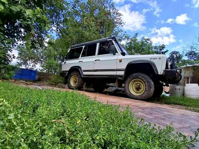 Белый Аро 244, объемом двигателя 2.5 л и пробегом 0 тыс. км за 2500 $, фото 10 на Automoto.ua
