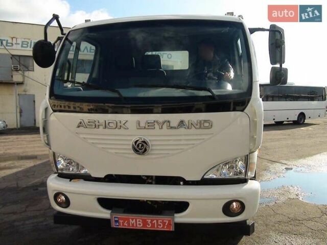 Белый Ашок Лейленд Etalon T1223, объемом двигателя 5.76 л и пробегом 1 тыс. км за 40000 $, фото 3 на Automoto.ua