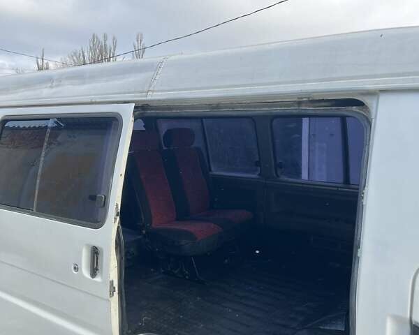 Белый Азия Топик, объемом двигателя 2.7 л и пробегом 500 тыс. км за 2600 $, фото 3 на Automoto.ua