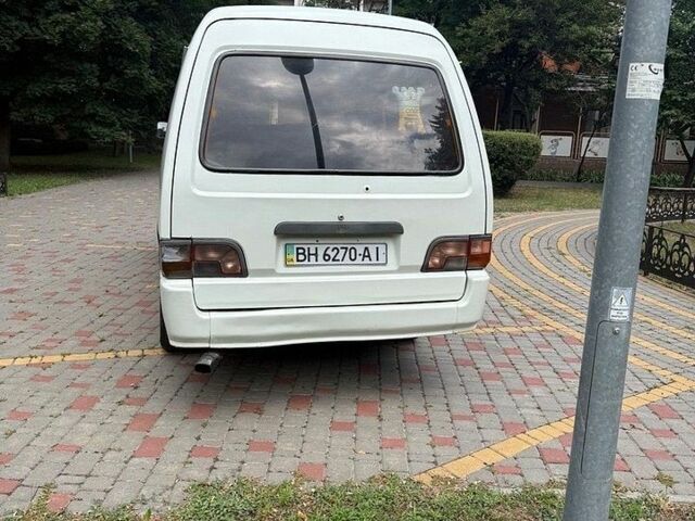 Белый Азия Топик, объемом двигателя 2.7 л и пробегом 350 тыс. км за 1700 $, фото 2 на Automoto.ua