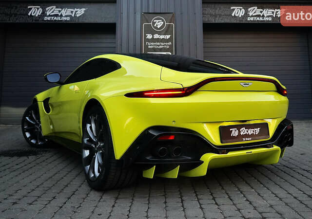 Жовтий Астон Мартін Вантаж, об'ємом двигуна 4 л та пробігом 4 тис. км за 140000 $, фото 18 на Automoto.ua