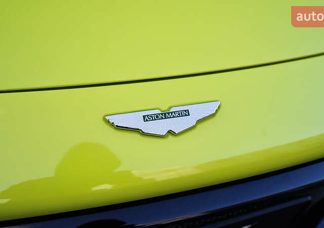 Жовтий Астон Мартін Вантаж, об'ємом двигуна 4 л та пробігом 4 тис. км за 140000 $, фото 8 на Automoto.ua