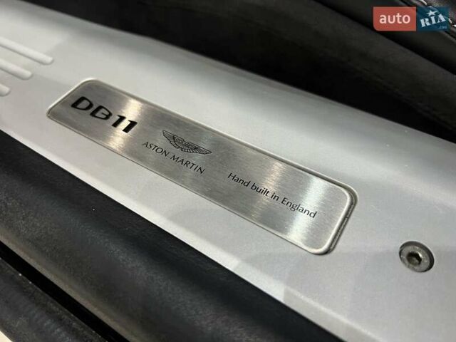Черный Астон Мартин DB11, объемом двигателя 4 л и пробегом 43 тыс. км за 117000 $, фото 17 на Automoto.ua