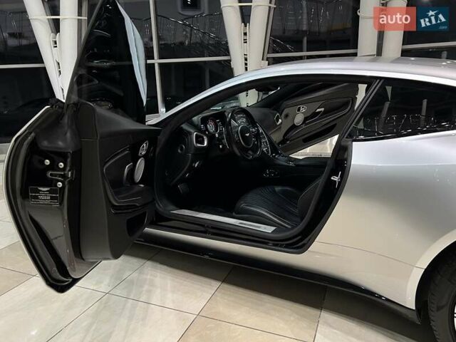 Черный Астон Мартин DB11, объемом двигателя 4 л и пробегом 43 тыс. км за 117000 $, фото 19 на Automoto.ua