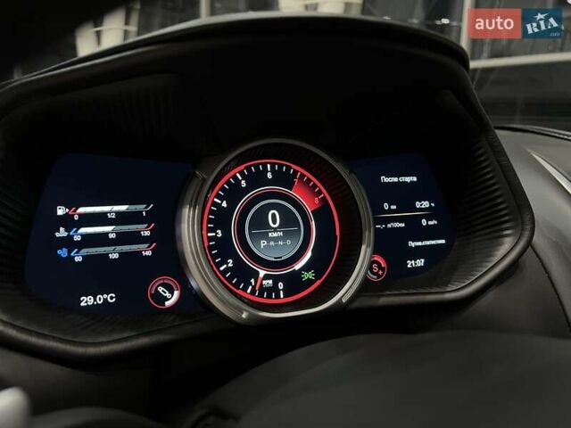 Черный Астон Мартин DB11, объемом двигателя 4 л и пробегом 43 тыс. км за 117000 $, фото 27 на Automoto.ua