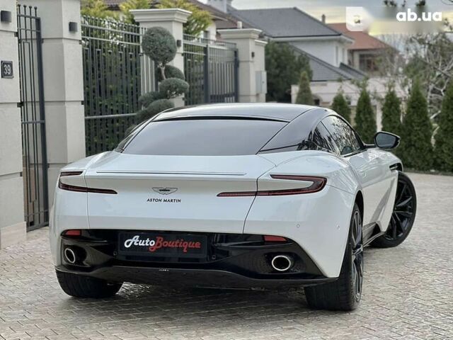 Астон Мартін DB11, об'ємом двигуна 4 л та пробігом 33 тис. км за 175000 $, фото 20 на Automoto.ua