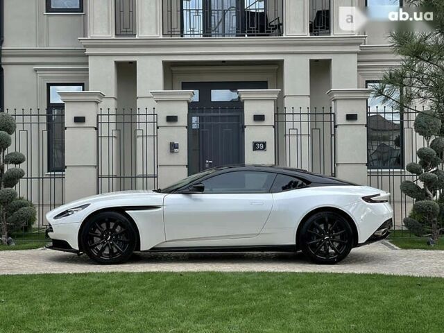 Астон Мартін DB11, об'ємом двигуна 4 л та пробігом 33 тис. км за 175000 $, фото 10 на Automoto.ua