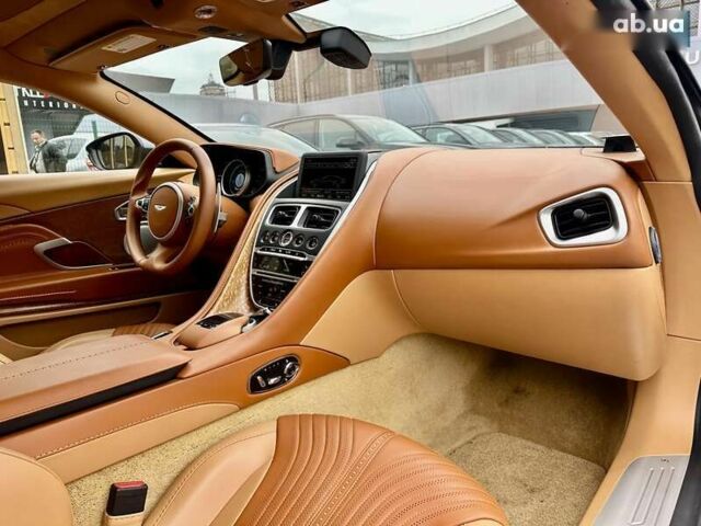 Астон Мартин DB11, объемом двигателя 4 л и пробегом 20 тыс. км за 114999 $, фото 23 на Automoto.ua