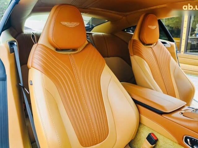Астон Мартин DB11, объемом двигателя 4 л и пробегом 20 тыс. км за 114999 $, фото 26 на Automoto.ua