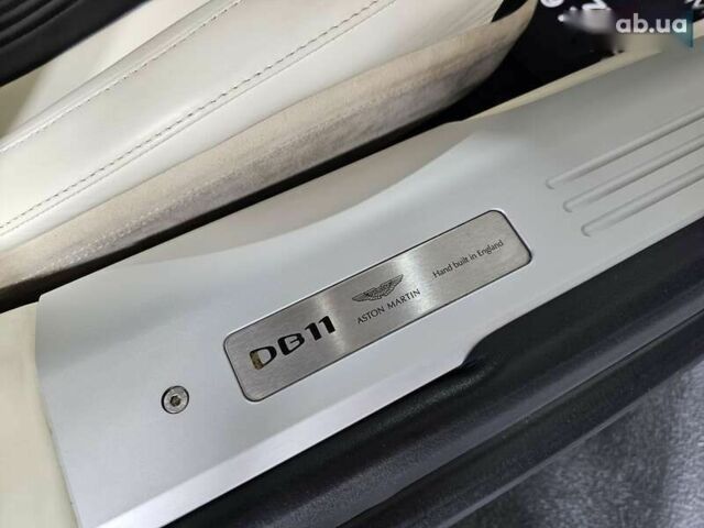 Астон Мартин DB11, объемом двигателя 4 л и пробегом 36 тыс. км за 108999 $, фото 15 на Automoto.ua