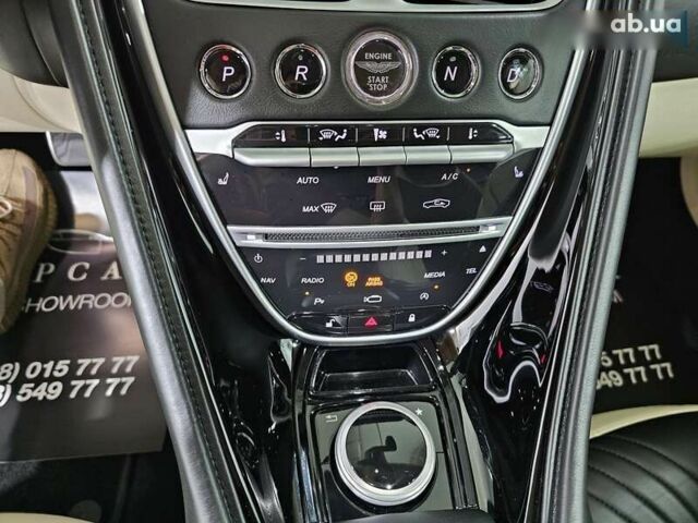Астон Мартин DB11, объемом двигателя 4 л и пробегом 36 тыс. км за 108999 $, фото 24 на Automoto.ua