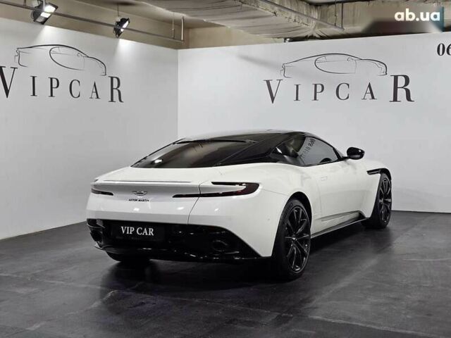 Астон Мартин DB11, объемом двигателя 4 л и пробегом 36 тыс. км за 108999 $, фото 8 на Automoto.ua