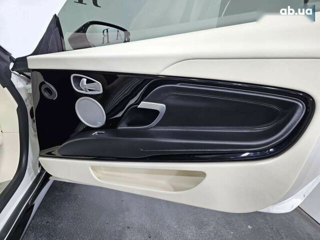 Астон Мартин DB11, объемом двигателя 4 л и пробегом 36 тыс. км за 108999 $, фото 14 на Automoto.ua