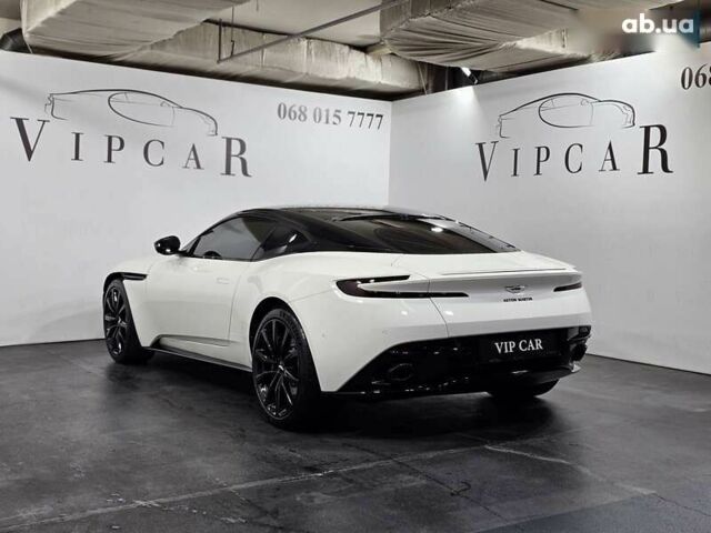 Астон Мартин DB11, объемом двигателя 4 л и пробегом 36 тыс. км за 134999 $, фото 7 на Automoto.ua