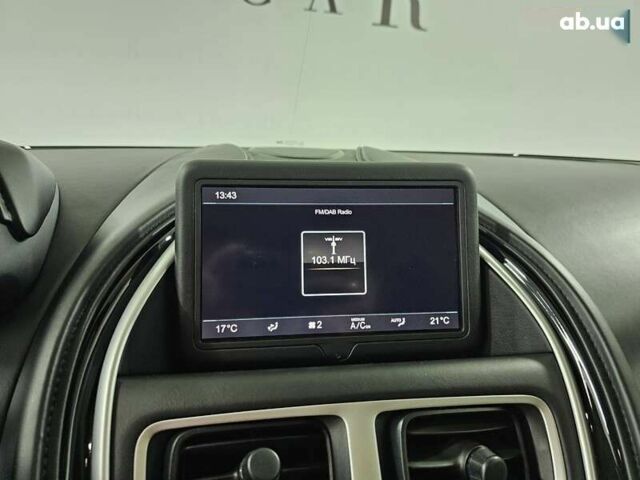 Астон Мартин DB11, объемом двигателя 4 л и пробегом 36 тыс. км за 108999 $, фото 27 на Automoto.ua