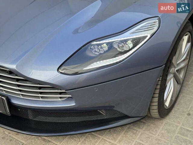 Серый Астон Мартин DB11, объемом двигателя 4 л и пробегом 27 тыс. км за 120000 $, фото 13 на Automoto.ua