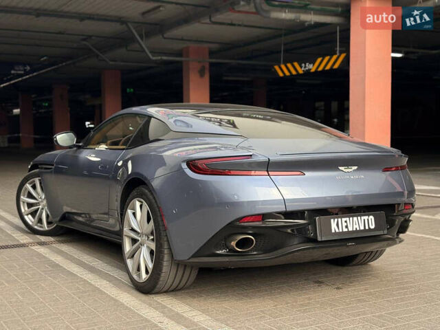 Серый Астон Мартин DB11, объемом двигателя 4 л и пробегом 27 тыс. км за 120000 $, фото 7 на Automoto.ua