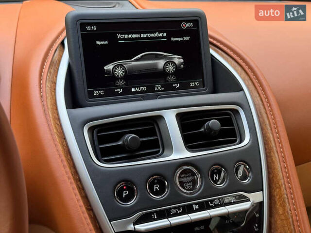 Серый Астон Мартин DB11, объемом двигателя 4 л и пробегом 27 тыс. км за 120000 $, фото 29 на Automoto.ua