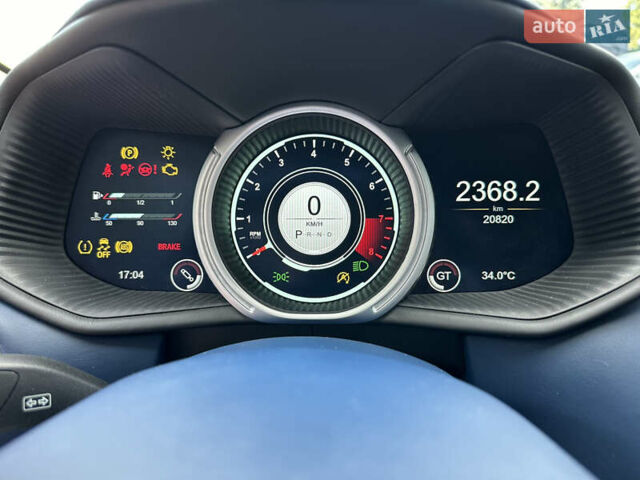 Синий Астон Мартин DB11, объемом двигателя 5.2 л и пробегом 20 тыс. км за 140000 $, фото 35 на Automoto.ua
