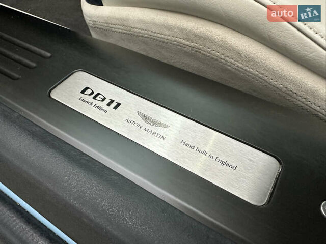 Синий Астон Мартин DB11, объемом двигателя 5.2 л и пробегом 20 тыс. км за 139999 $, фото 25 на Automoto.ua
