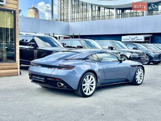 Синий Астон Мартин DB11, объемом двигателя 4 л и пробегом 20 тыс. км за 114999 $, фото 3 на Automoto.ua