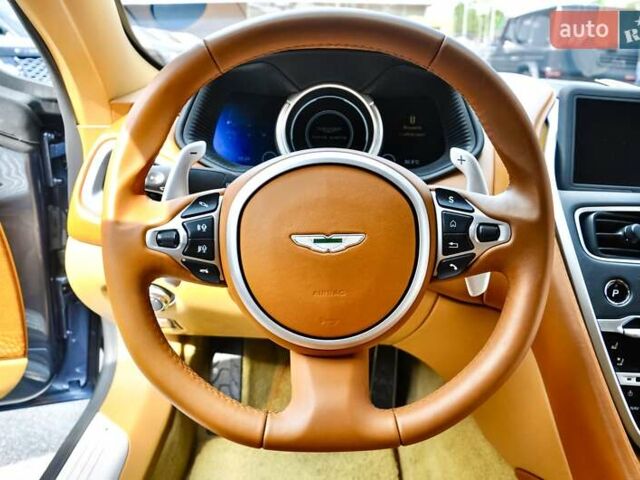 Синий Астон Мартин DB11, объемом двигателя 4 л и пробегом 20 тыс. км за 114999 $, фото 18 на Automoto.ua