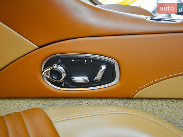 Синий Астон Мартин DB11, объемом двигателя 4 л и пробегом 20 тыс. км за 114999 $, фото 23 на Automoto.ua