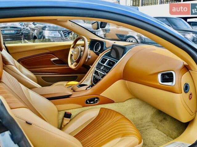 Синий Астон Мартин DB11, объемом двигателя 4 л и пробегом 20 тыс. км за 114999 $, фото 16 на Automoto.ua