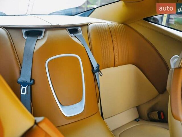 Синий Астон Мартин DB11, объемом двигателя 4 л и пробегом 20 тыс. км за 114999 $, фото 25 на Automoto.ua