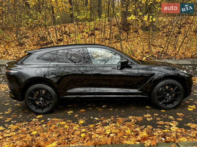 Черный Астон Мартин DBX, объемом двигателя 3.98 л и пробегом 63 тыс. км за 129900 $, фото 3 на Automoto.ua