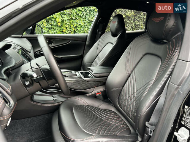 Астон Мартин DBX 2021 в Киеве на Automoto.ua Черный Астон Мартин DBX, объемом двигателя 3.98 л и пробегом 61 тыс. км за 135000 $, фото 8 на Automoto.ua