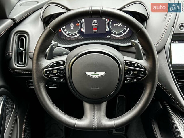 Черный Астон Мартин DBX, объемом двигателя 3.98 л и пробегом 63 тыс. км за 129900 $, фото 11 на Automoto.ua