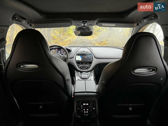 Черный Астон Мартин DBX, объемом двигателя 3.98 л и пробегом 63 тыс. км за 129900 $, фото 24 на Automoto.ua