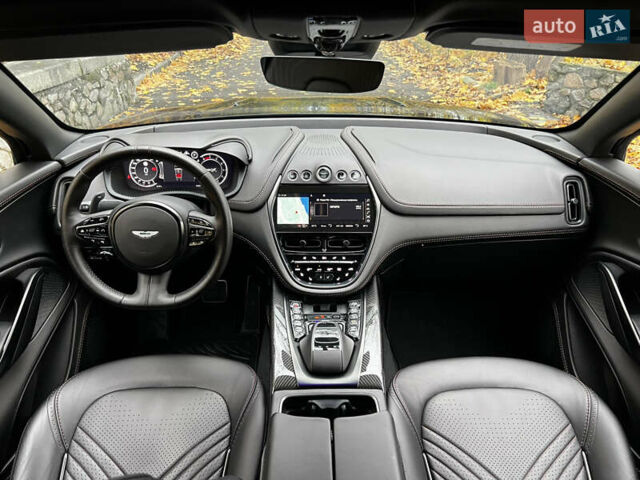 Черный Астон Мартин DBX, объемом двигателя 3.98 л и пробегом 63 тыс. км за 129900 $, фото 10 на Automoto.ua