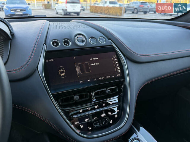 Черный Астон Мартин DBX, объемом двигателя 3.98 л и пробегом 2 тыс. км за 184999 $, фото 33 на Automoto.ua