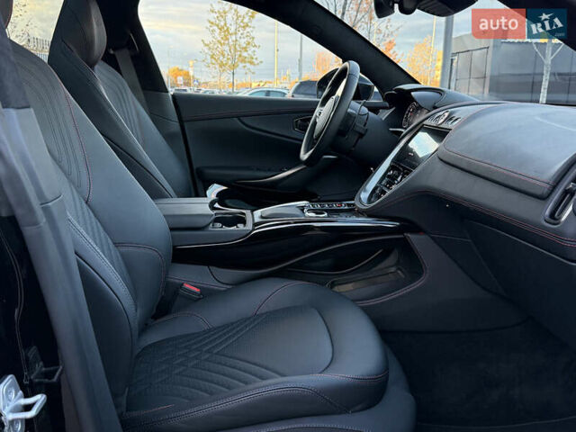 Черный Астон Мартин DBX, объемом двигателя 3.98 л и пробегом 2 тыс. км за 184999 $, фото 50 на Automoto.ua