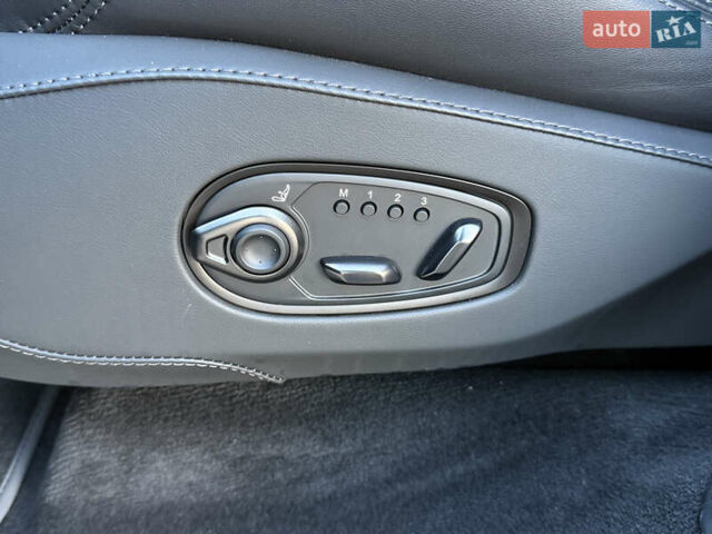 Черный Астон Мартин DBX, объемом двигателя 3.98 л и пробегом 2 тыс. км за 184999 $, фото 21 на Automoto.ua