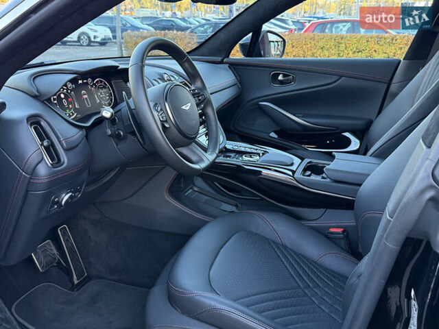 Черный Астон Мартин DBX, объемом двигателя 3.98 л и пробегом 2 тыс. км за 184999 $, фото 19 на Automoto.ua