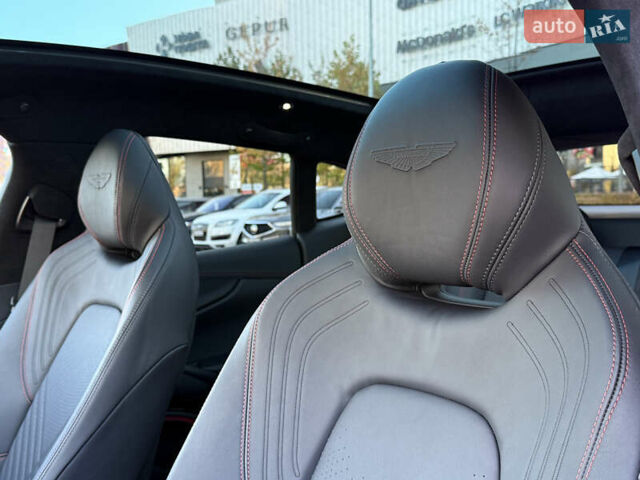 Черный Астон Мартин DBX, объемом двигателя 3.98 л и пробегом 2 тыс. км за 184999 $, фото 23 на Automoto.ua