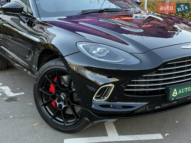 Черный Астон Мартин DBX, объемом двигателя 3.98 л и пробегом 2 тыс. км за 184999 $, фото 3 на Automoto.ua