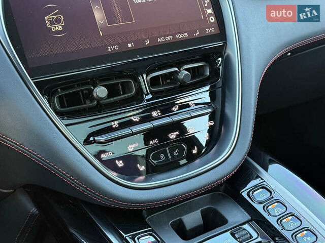 Черный Астон Мартин DBX, объемом двигателя 3.98 л и пробегом 2 тыс. км за 184999 $, фото 34 на Automoto.ua