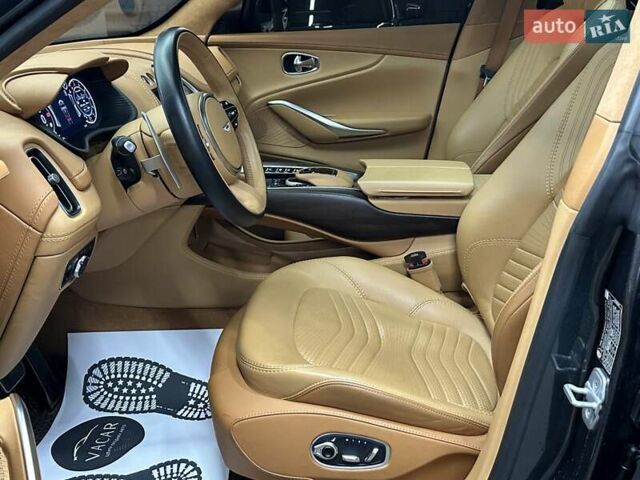 Астон Мартин DBX 2021 в Харькове на Automoto.ua Серый Астон Мартин DBX, объемом двигателя 3.98 л и пробегом 31 тыс. км за 163000 $, фото 20 на Automoto.ua
