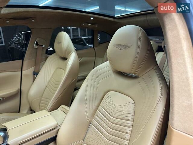 Астон Мартин DBX 2021 в Харькове на Automoto.ua Серый Астон Мартин DBX, объемом двигателя 3.98 л и пробегом 31 тыс. км за 163000 $, фото 22 на Automoto.ua