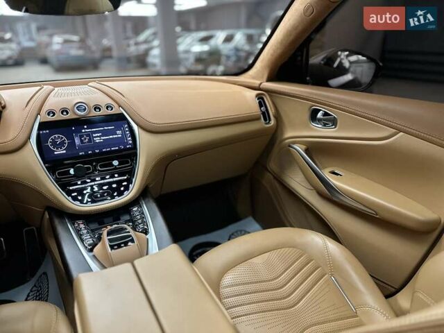 Астон Мартин DBX 2021 в Харькове на Automoto.ua Серый Астон Мартин DBX, объемом двигателя 3.98 л и пробегом 31 тыс. км за 163000 $, фото 14 на Automoto.ua