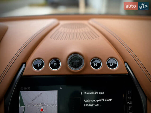 Серый Астон Мартин DBX 707, объемом двигателя 3.98 л и пробегом 11 тыс. км за 265000 $, фото 63 на Automoto.ua