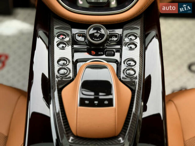 Серый Астон Мартин DBX 707, объемом двигателя 3.98 л и пробегом 11 тыс. км за 265000 $, фото 62 на Automoto.ua